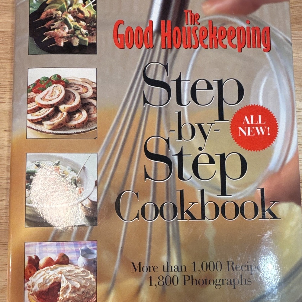 Good Housekeeping Step-by-Step Cookbook Hardcover 1st Edition 1997 Illustrated